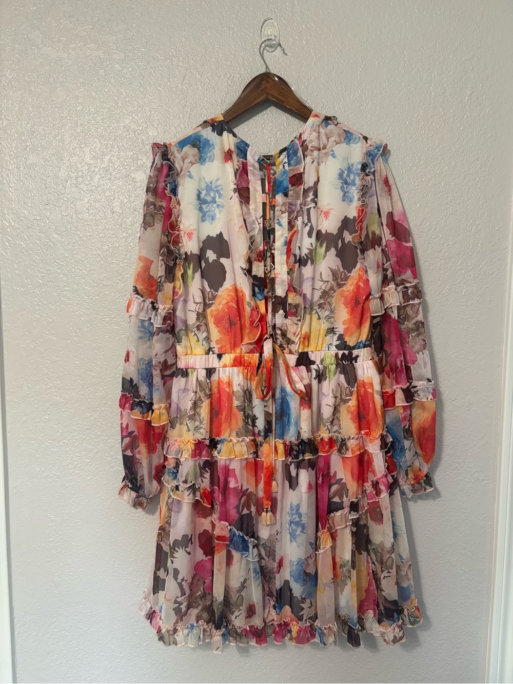 L’Atiste Plus Size Floral Tiered V-Neck Ruffle Dress - Picture 7 of 10